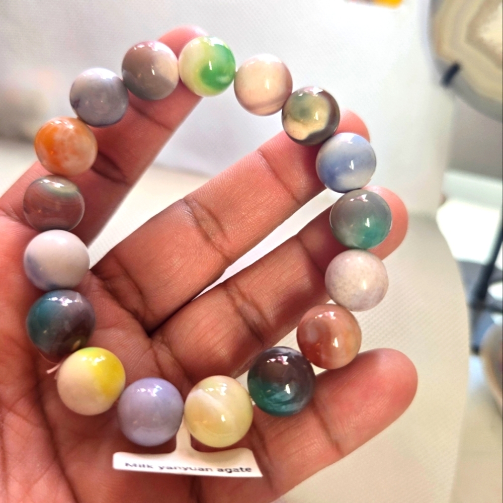 Milk Yanyuan Agate Beaded Bracelet